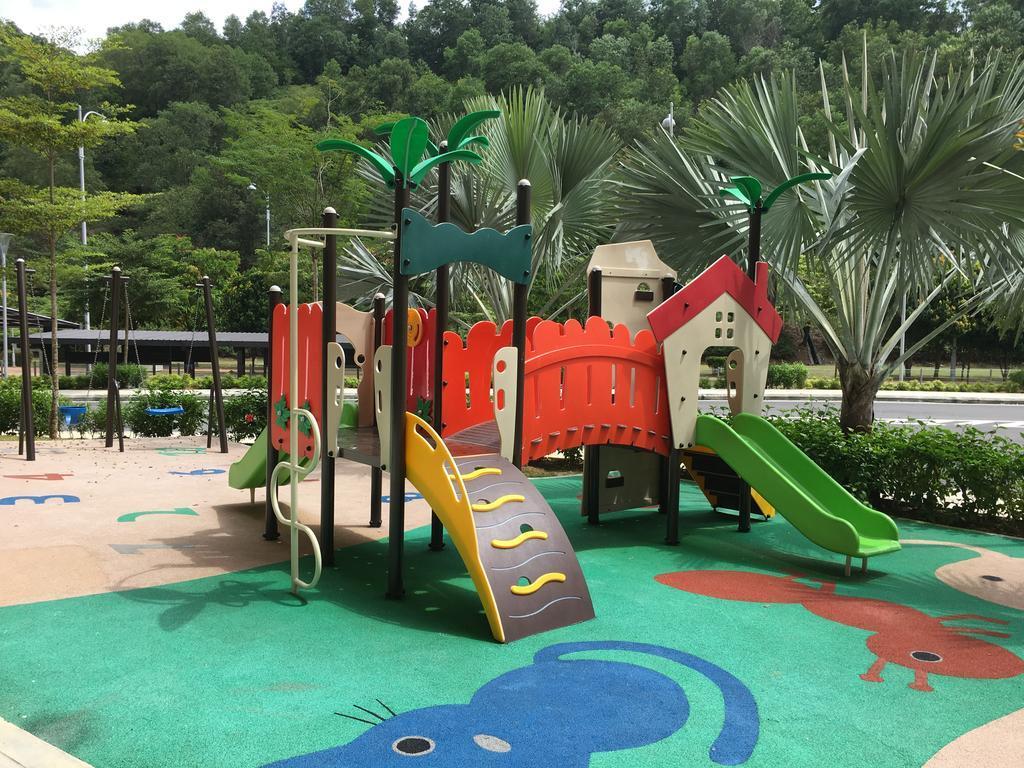 Palm Armada Residence Free Parking And Netflix Putrajaya Exterior photo